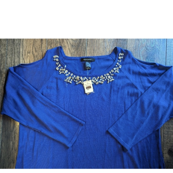 Ashley Stewart Size 26 Jewel Embellishment Violet Purple Cold Shoulder Tunic NWT - Picture 2 of 16